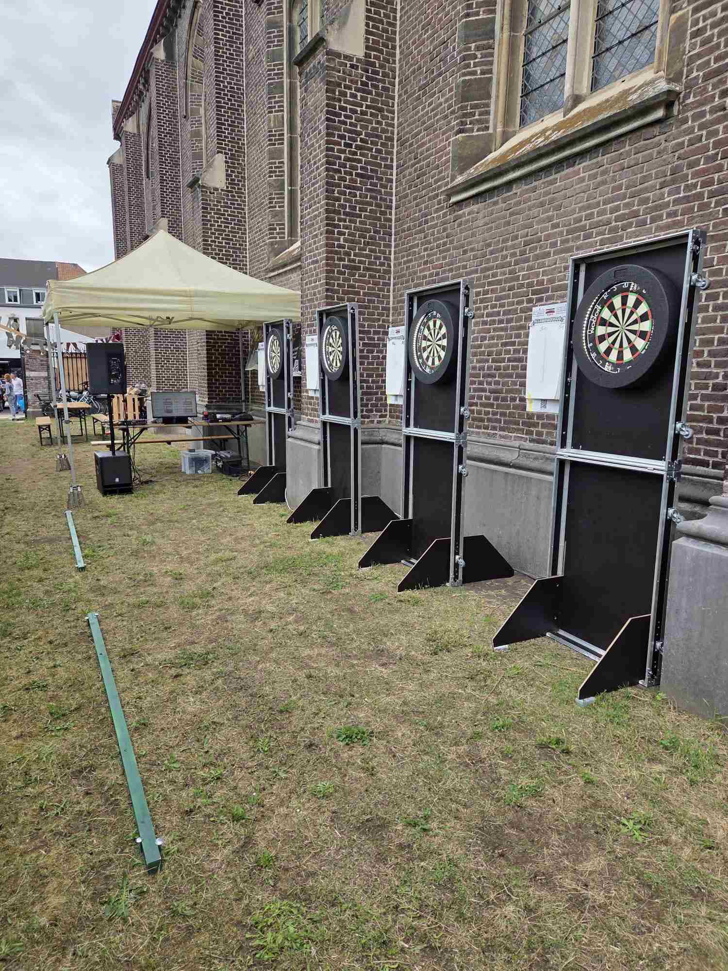 Huur dartstanden