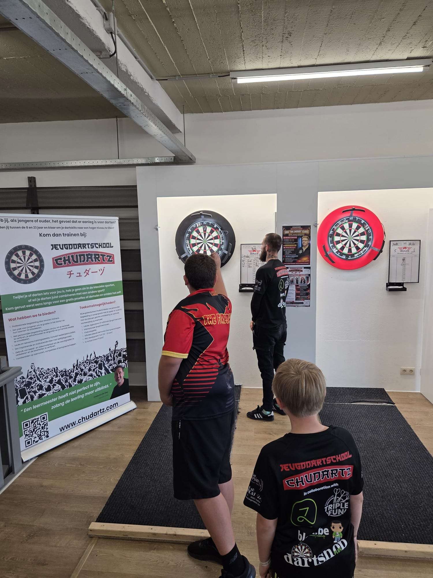 ChudartZ jeugddartschool Waregem